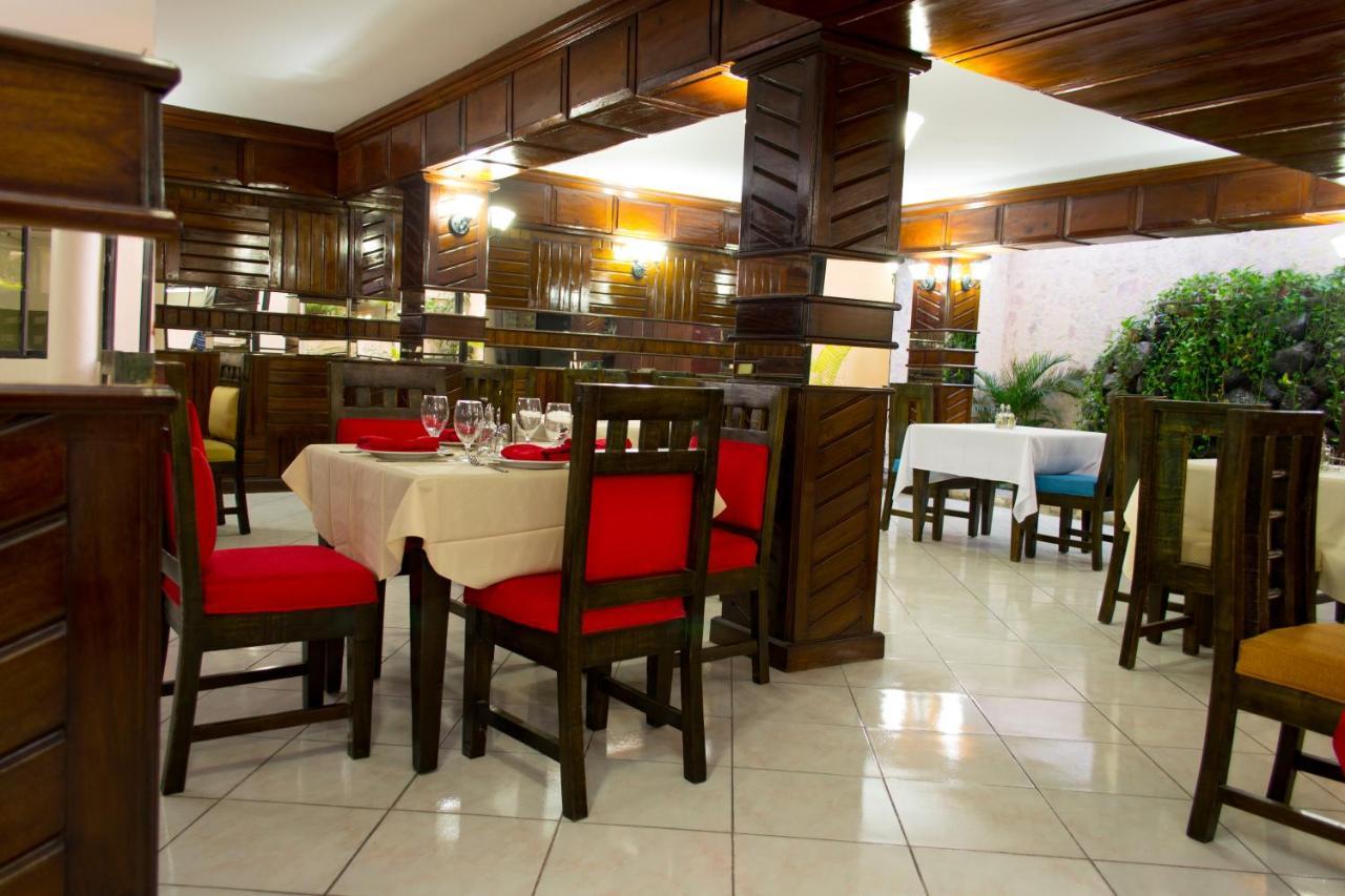 Constellation Hotel ปอร์โตแปรงซ์ ภายนอก รูปภาพ