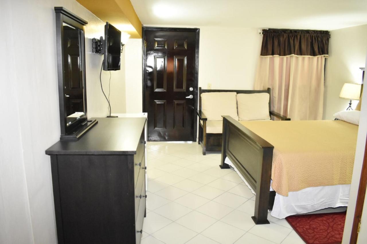 Constellation Hotel ปอร์โตแปรงซ์ ภายนอก รูปภาพ